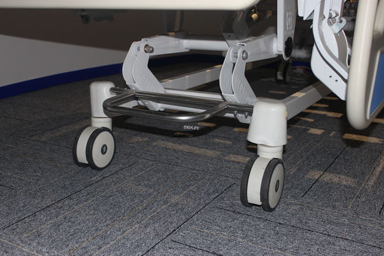 Больничная койка холоднокатаной стали 85in электрическая для домашней пользы W105 белой с туалетом